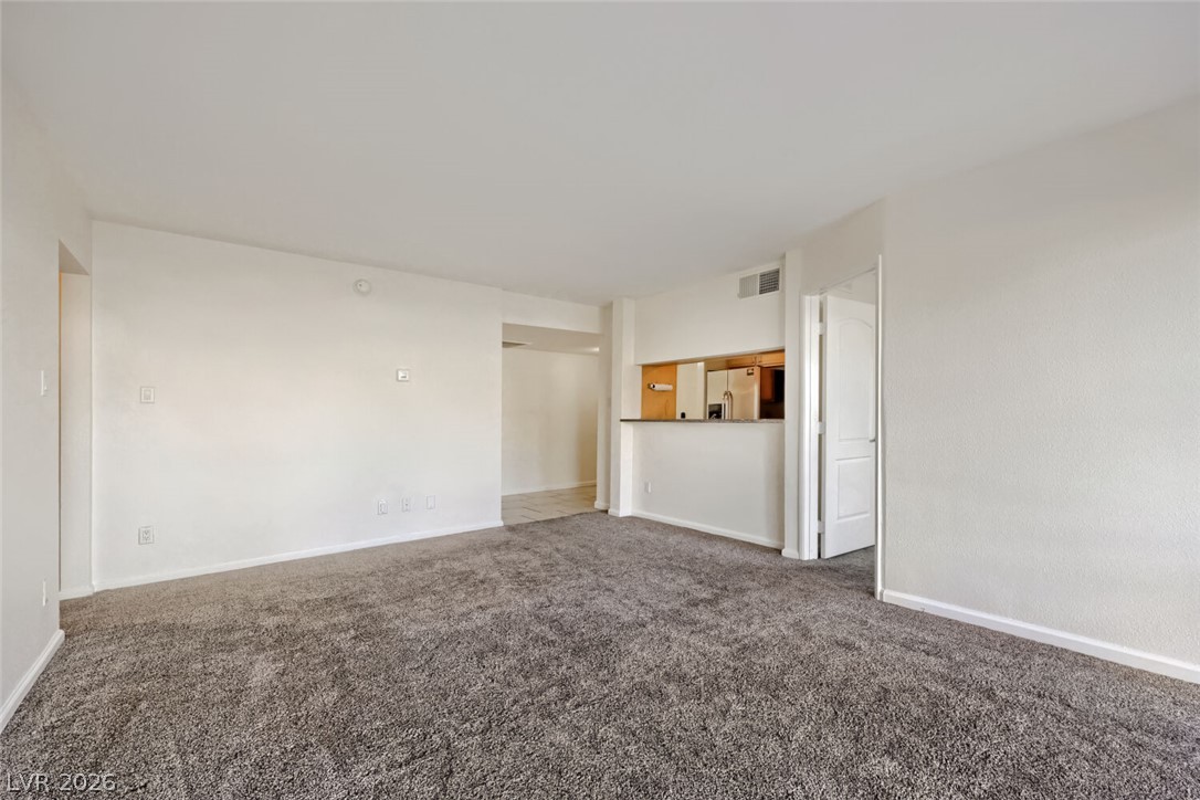 769 Oakmont Avenue 403 Property Photo 5