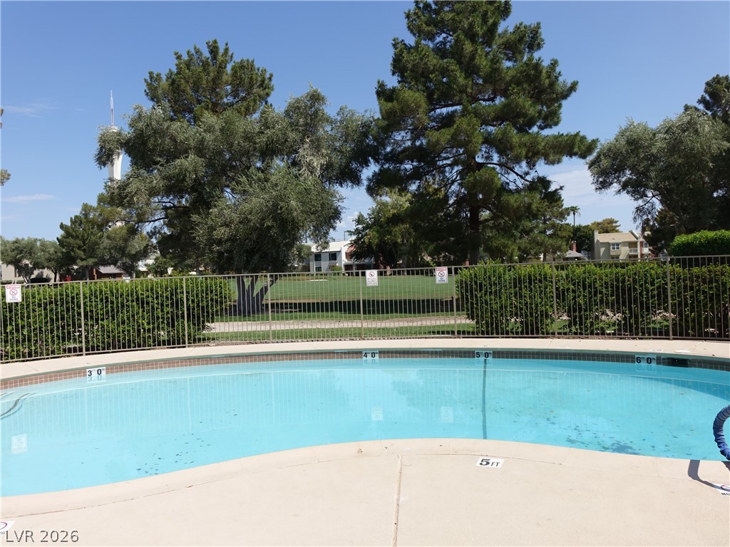 769 Oakmont Avenue 403 Property Photo 17