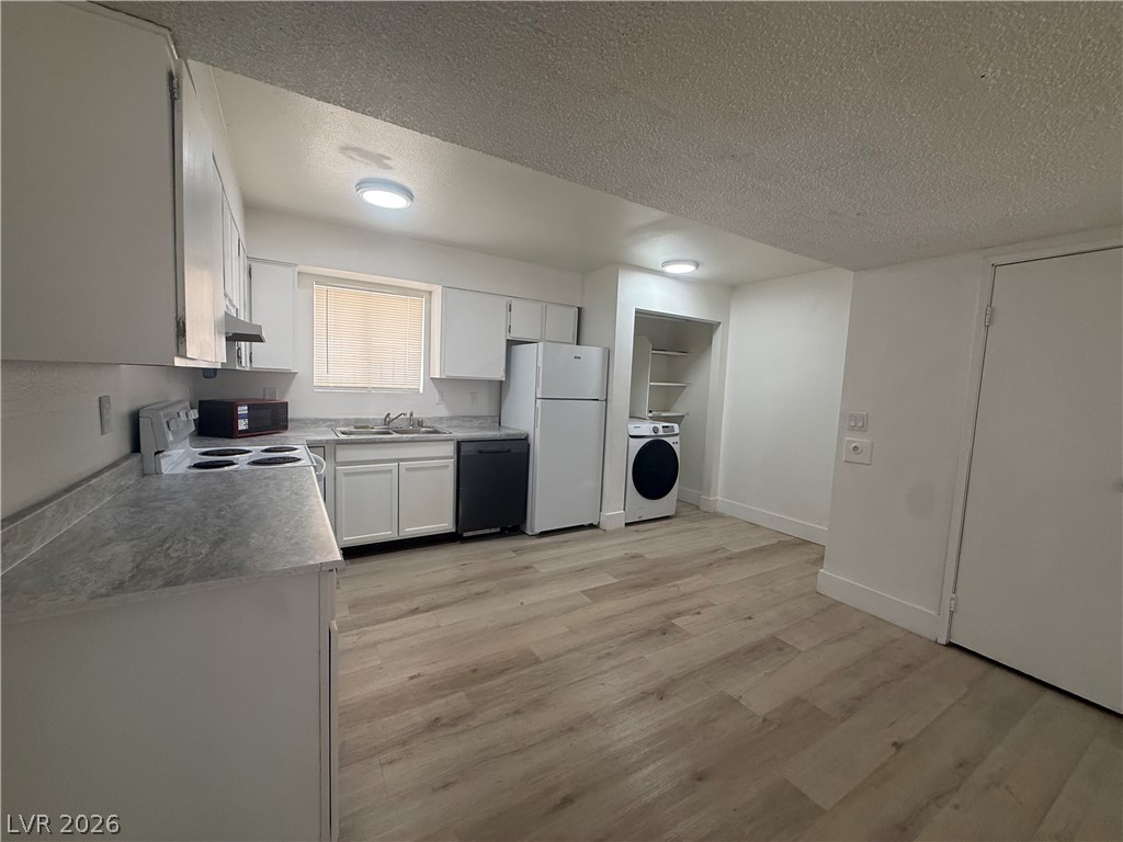 3500 Rio Robles Drive C Property Photo 3