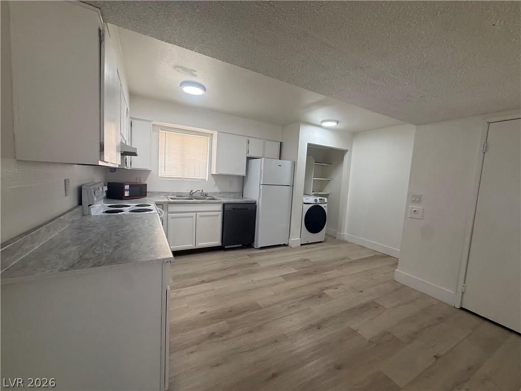 3500 Rio Robles Drive C Property Photo 4