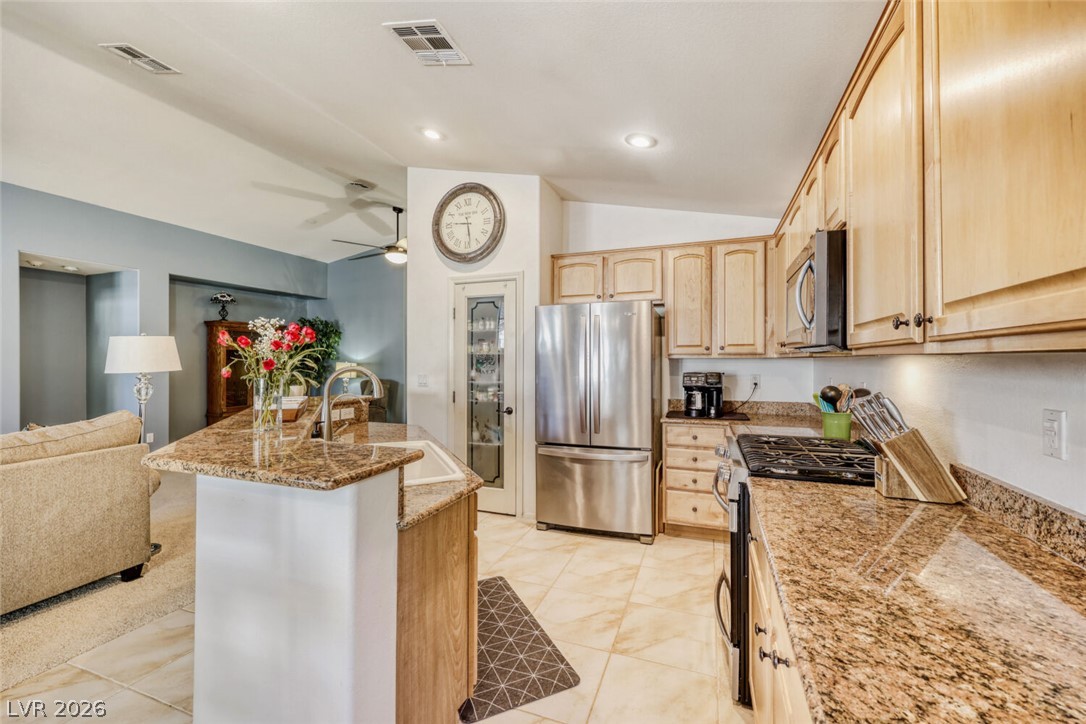 5817 Hawkeye Bell Street Property Photo 14