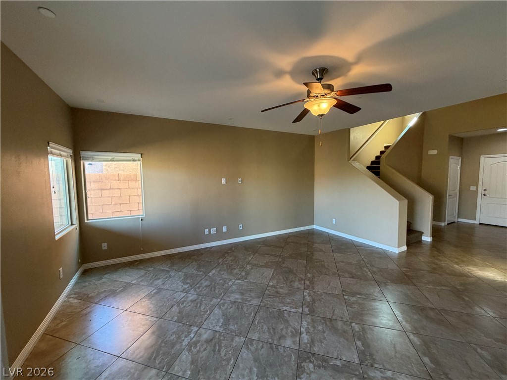 816 Applecross Avenue Property Photo 6