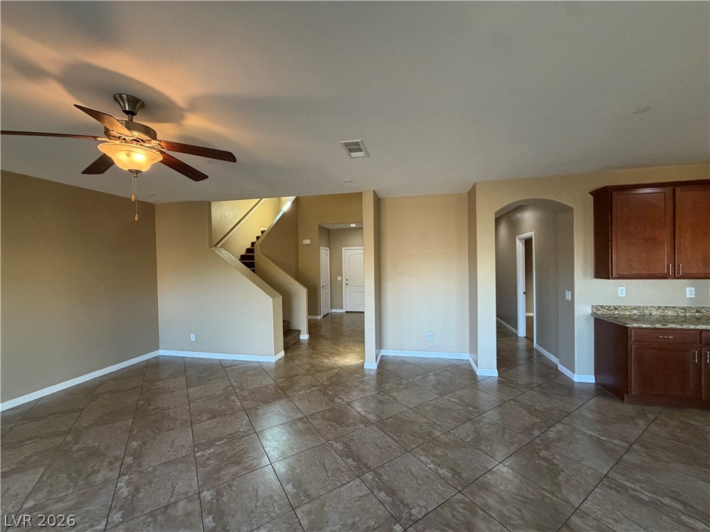 816 Applecross Avenue Property Photo 7