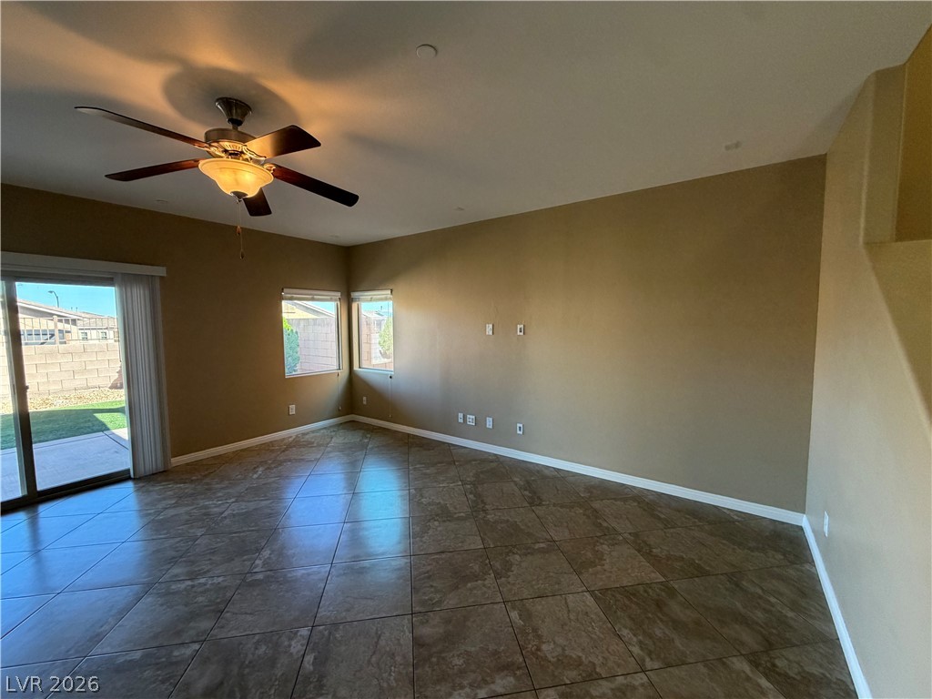 816 Applecross Avenue Property Photo 10
