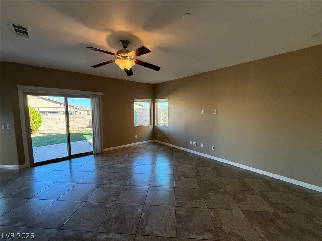 816 Applecross Avenue Property Photo 11