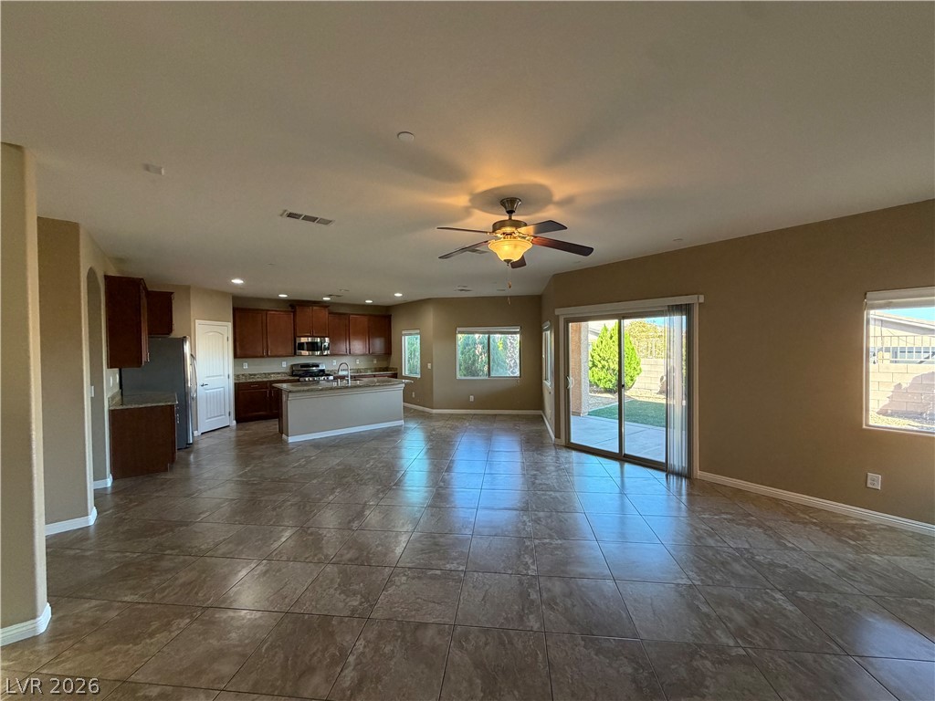 816 Applecross Avenue Property Photo 12