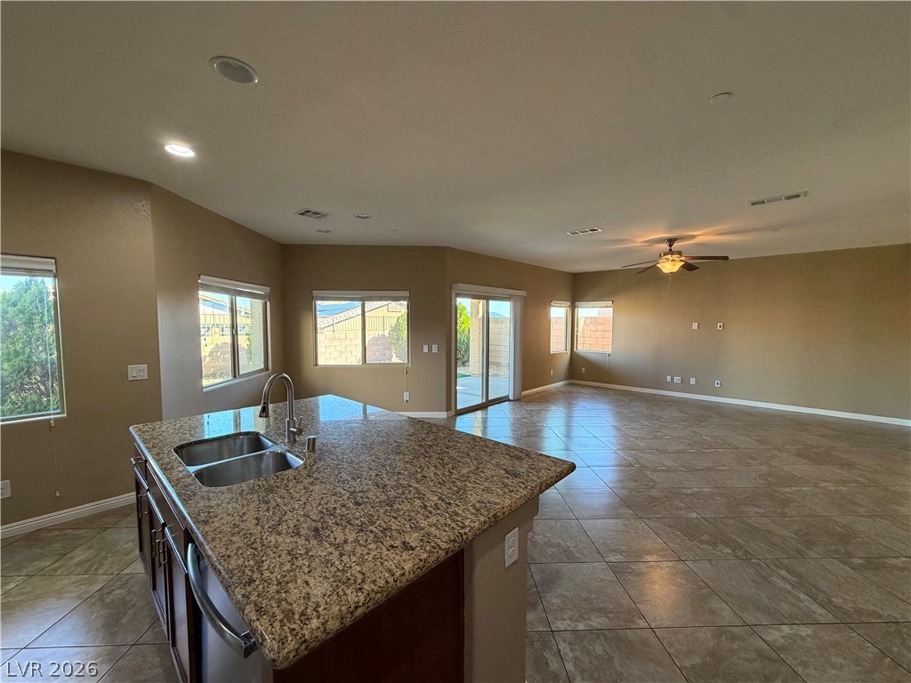 816 Applecross Avenue Property Photo 23