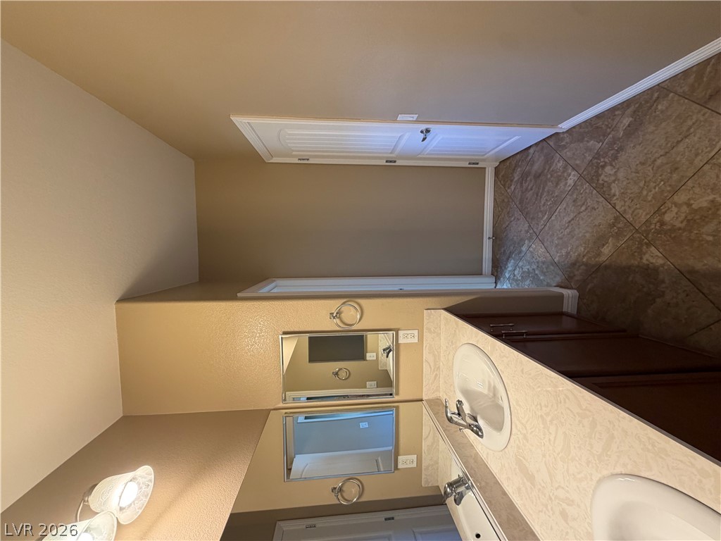816 Applecross Avenue Property Photo 67