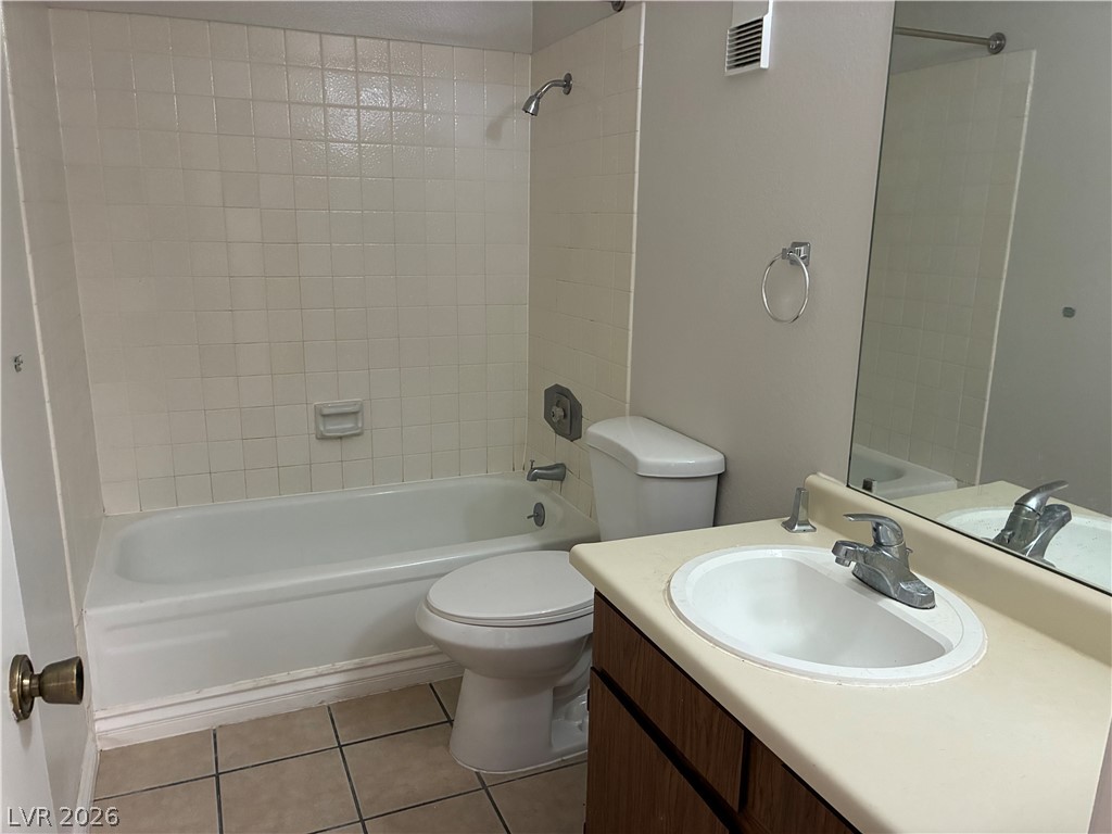 1303 Darlene Way 302a Property Photo 9