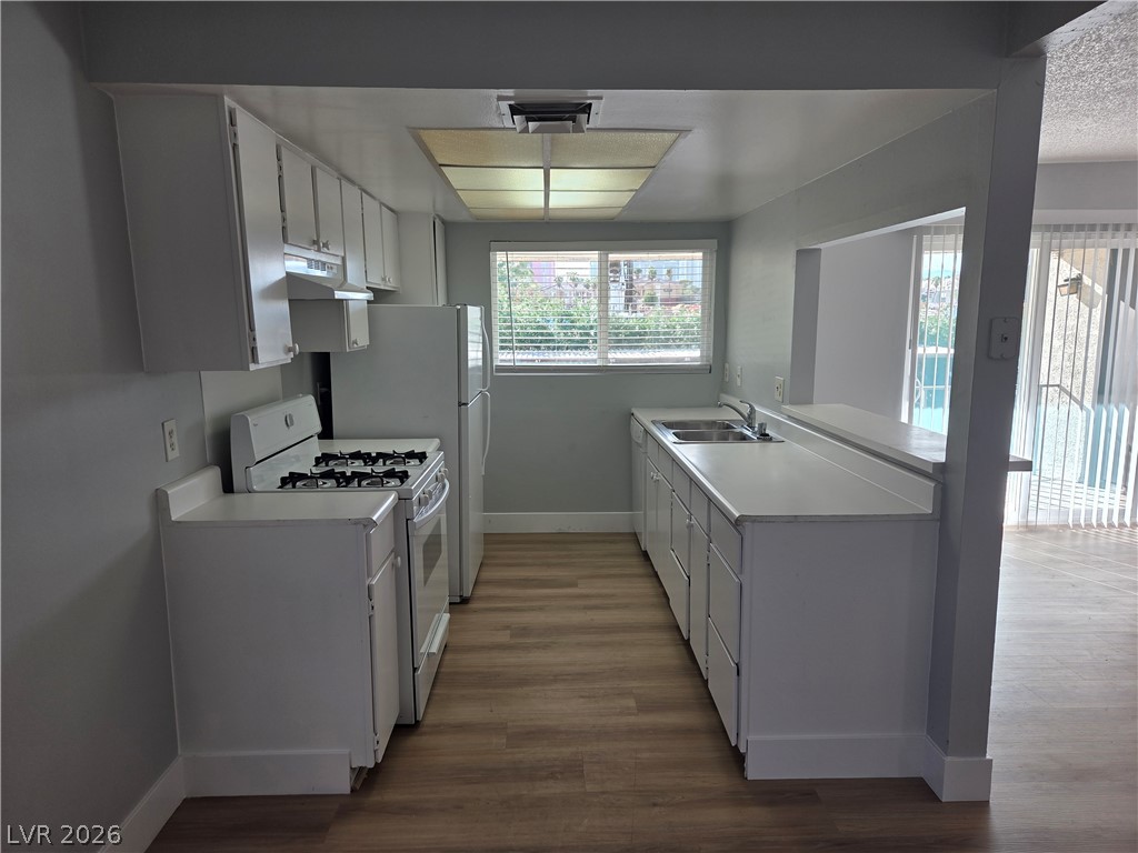1405 Vegas Valley Drive 216 Property Photo 1