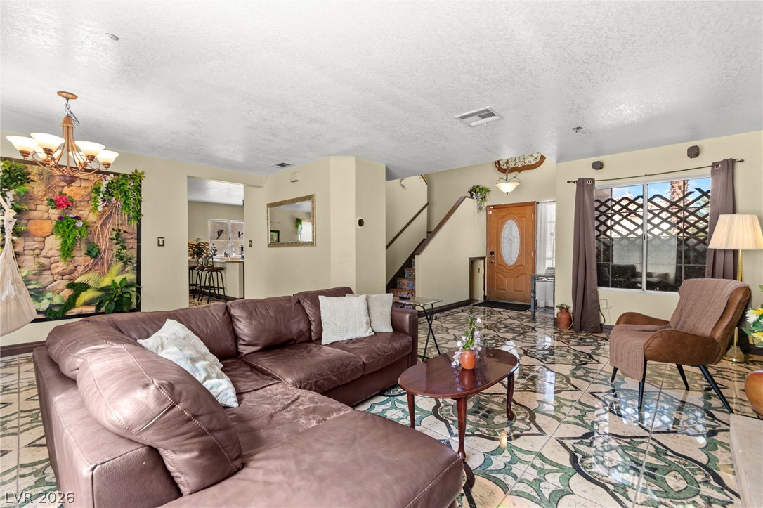 1731 Monte Alban Drive Property Photo 2