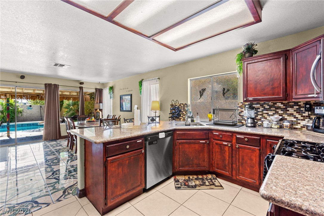 1731 Monte Alban Drive Property Photo 3