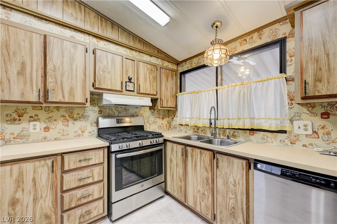 3426 Gulf Shores Drive Property Photo 12