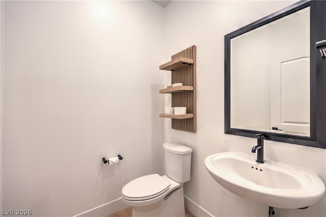 9748 Manchester Peak Avenue Property Photo 44