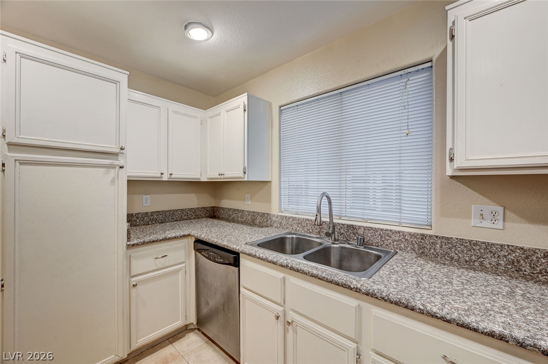 5598 Coder Court Property Photo 17