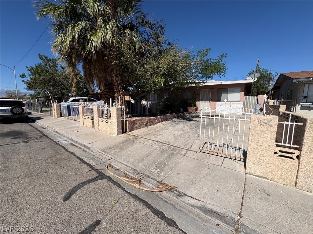3604 Glendale Avenue Property Photo 1