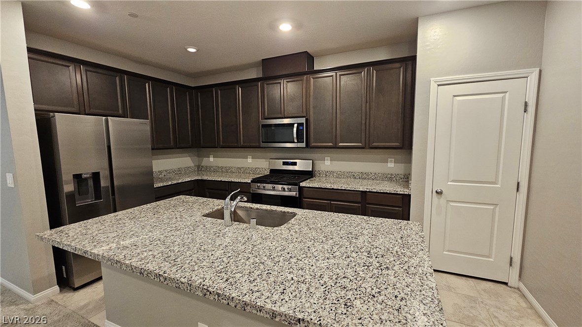 503 Granite Arch Street Property Photo 5