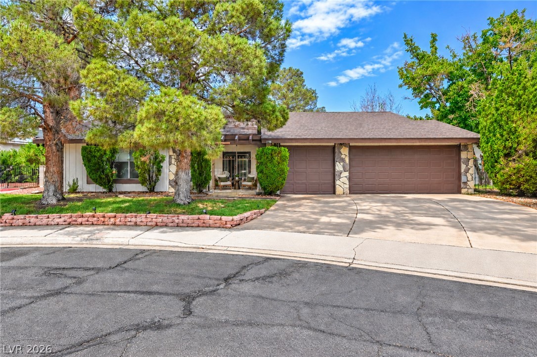 3188 Moonflower Drive Property Photo 2