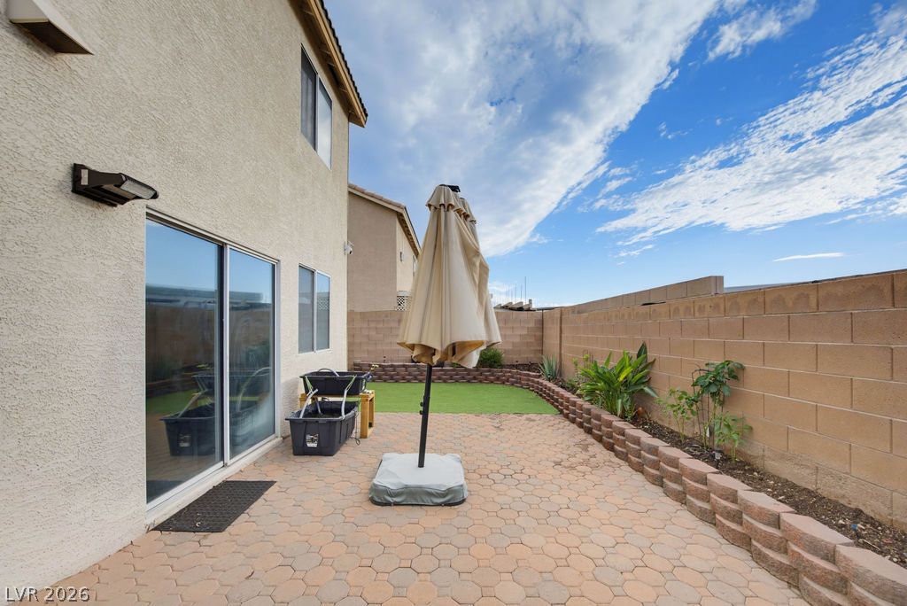 715 Peregrine Falcon Street Property Photo 3