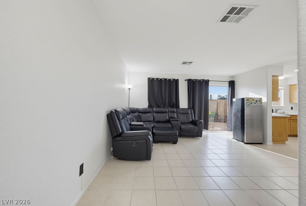 715 Peregrine Falcon Street Property Photo 12