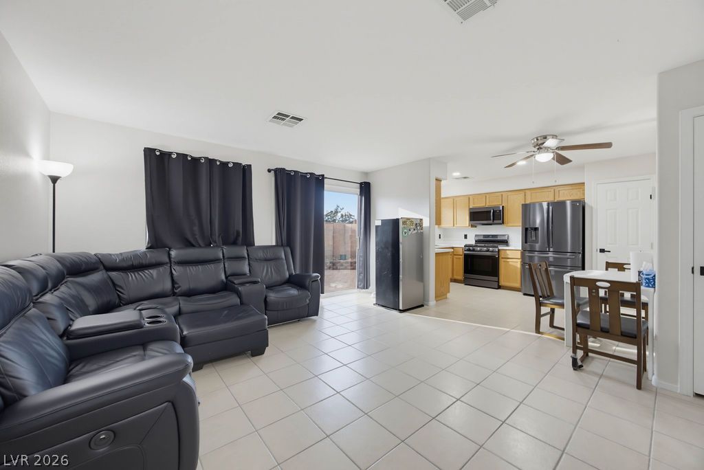 715 Peregrine Falcon Street Property Photo 13
