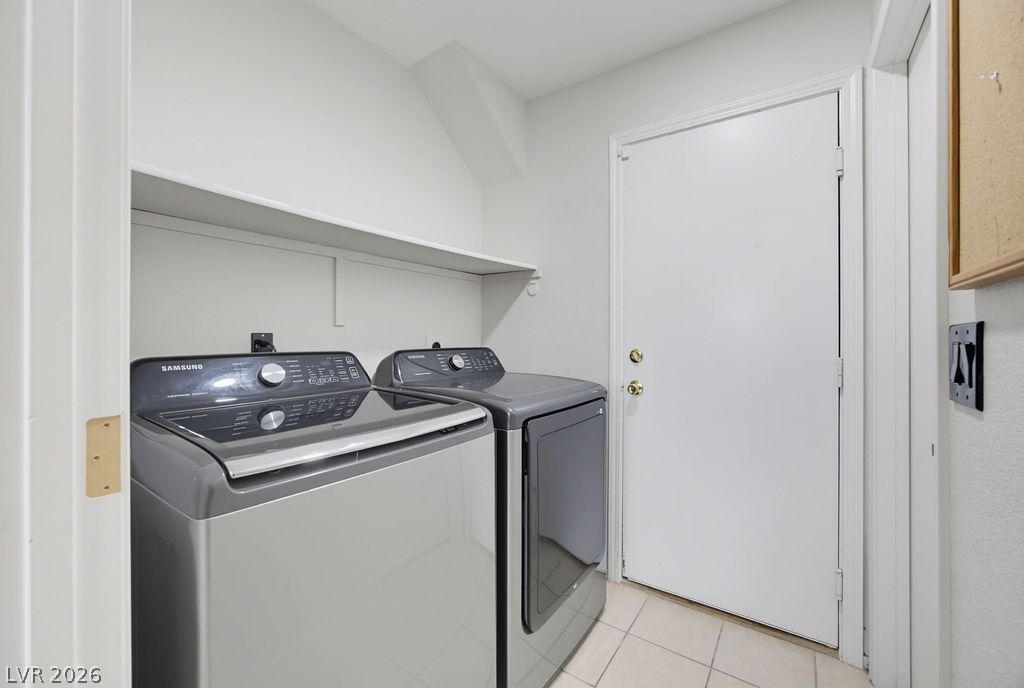 715 Peregrine Falcon Street Property Photo 21