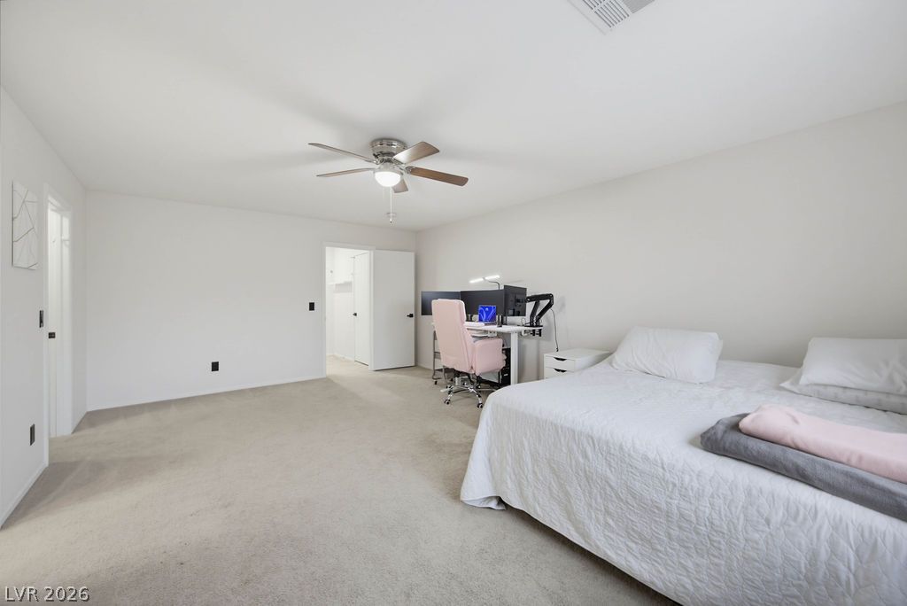 715 Peregrine Falcon Street Property Photo 29