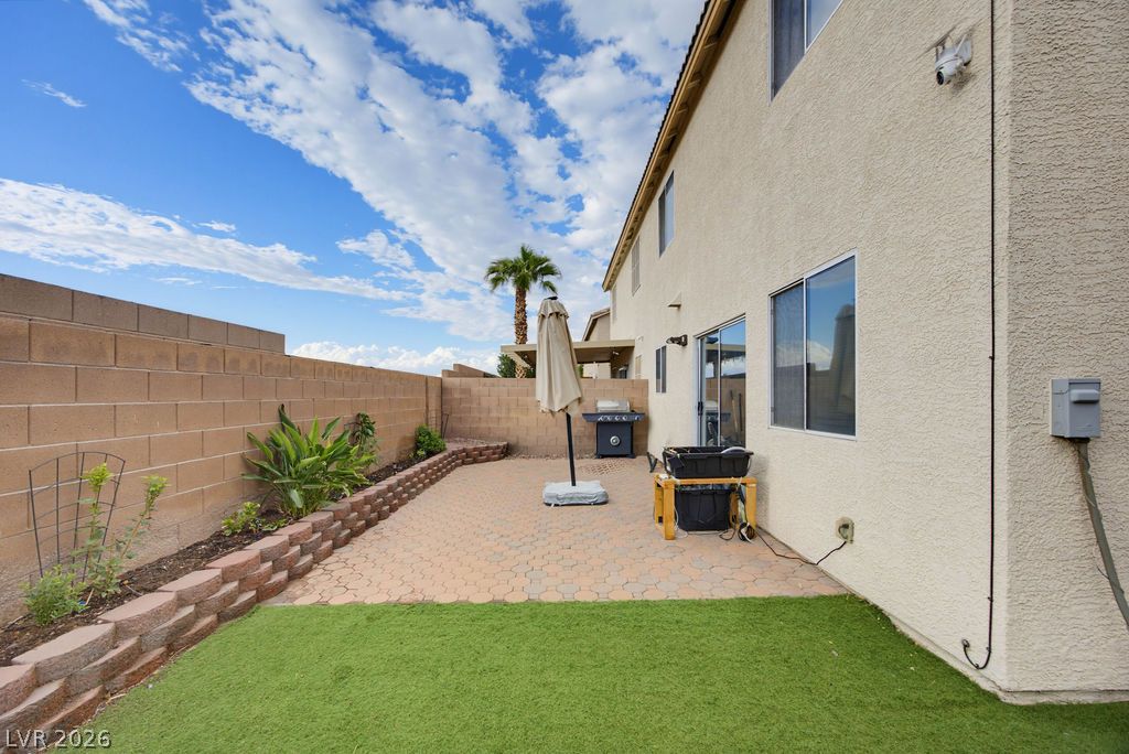 715 Peregrine Falcon Street Property Photo 43