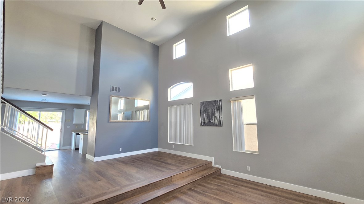 9860 Ridge Hill Avenue Property Photo 4