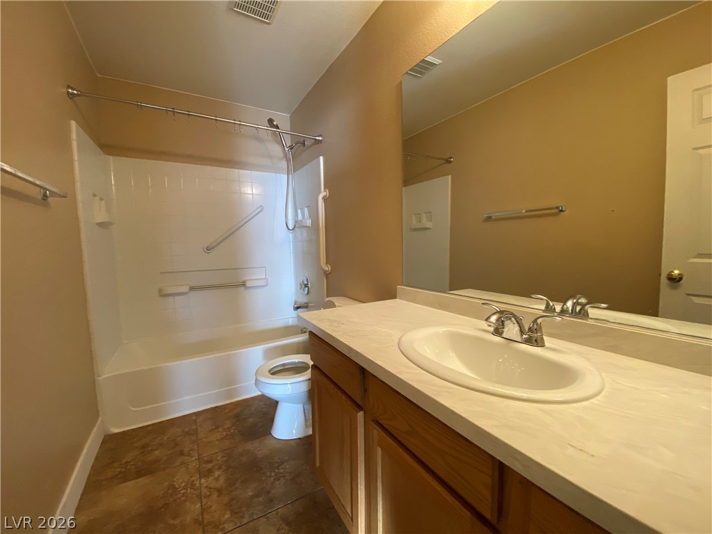 9212 Millikan Avenue Property Photo 14