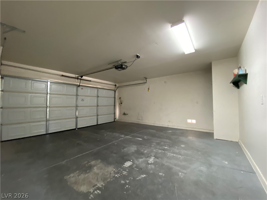 9212 Millikan Avenue Property Photo 17