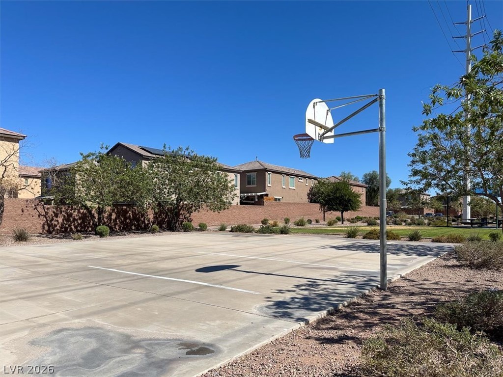 732 Rustic Desert Place Property Photo 31