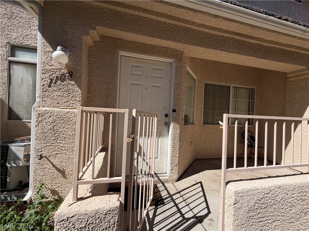1108 Nevada Sky Street Property Photo 2
