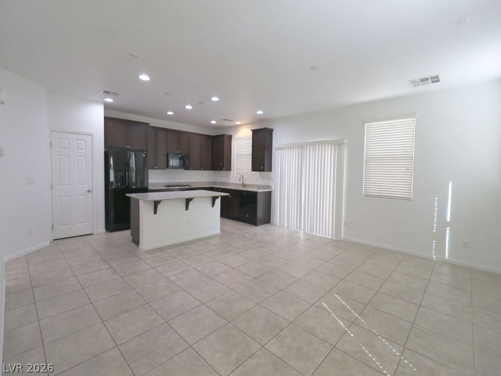 5662 Primrose Peak Court Property Photo 7