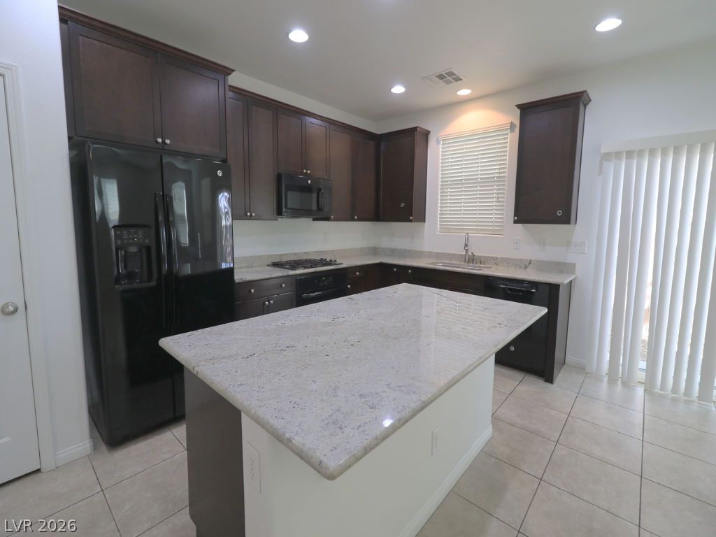 5662 Primrose Peak Court Property Photo 10