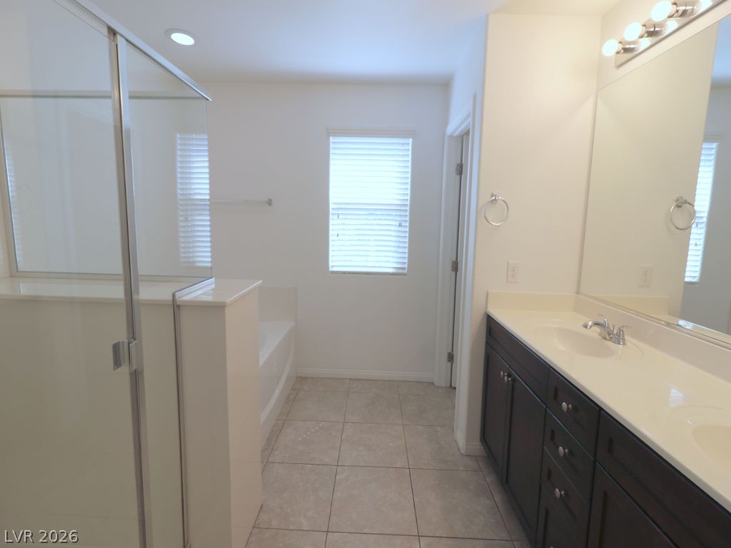 5662 Primrose Peak Court Property Photo 24