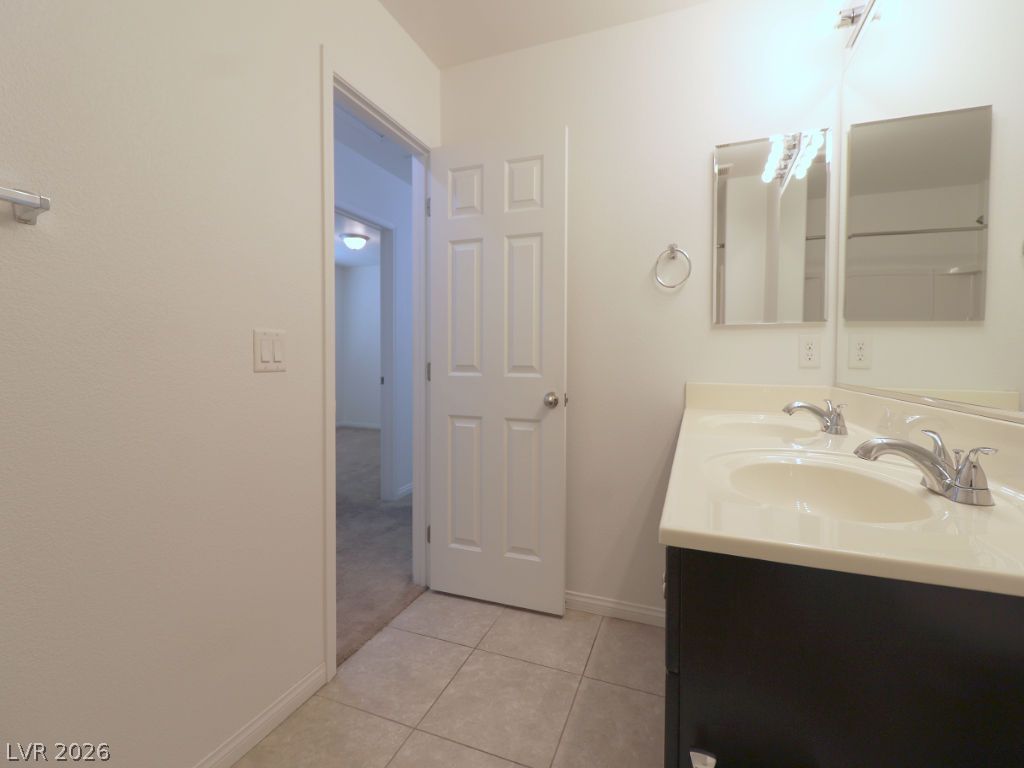 5662 Primrose Peak Court Property Photo 32