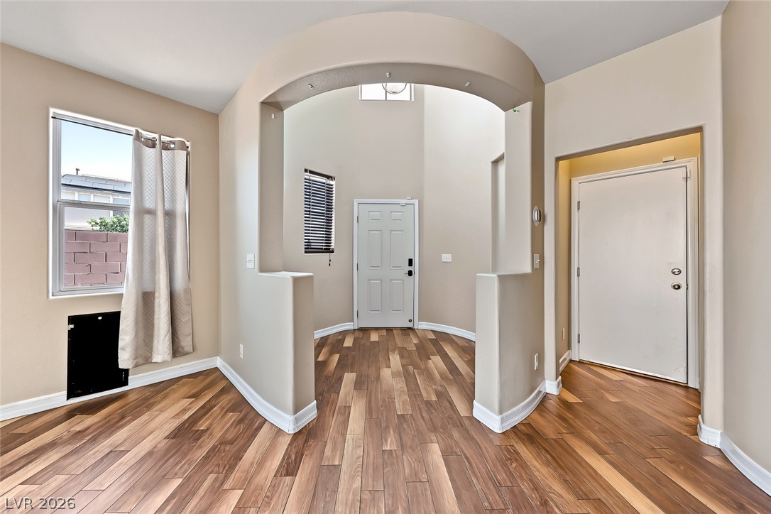 7514 Dobroyd Drive Property Photo 4