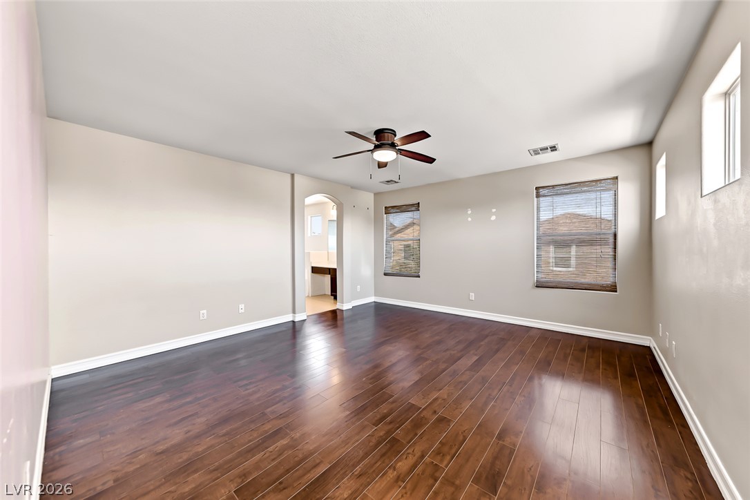 7514 Dobroyd Drive Property Photo 13