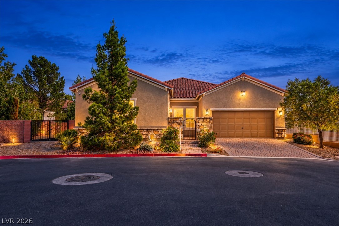 2055 Mona Faye Court Property Photo 1