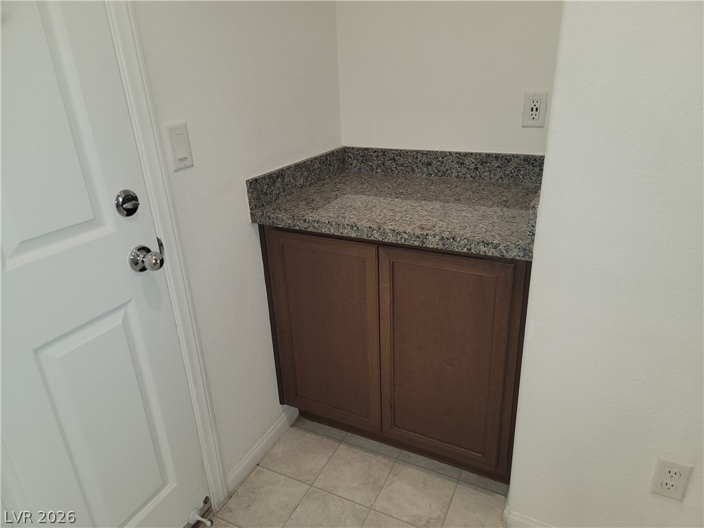 6088 Rose Springs Avenue Property Photo 13