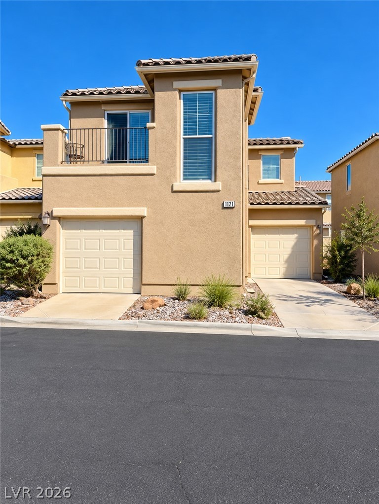 8432 Viansa Loma Avenue Property Photo 2