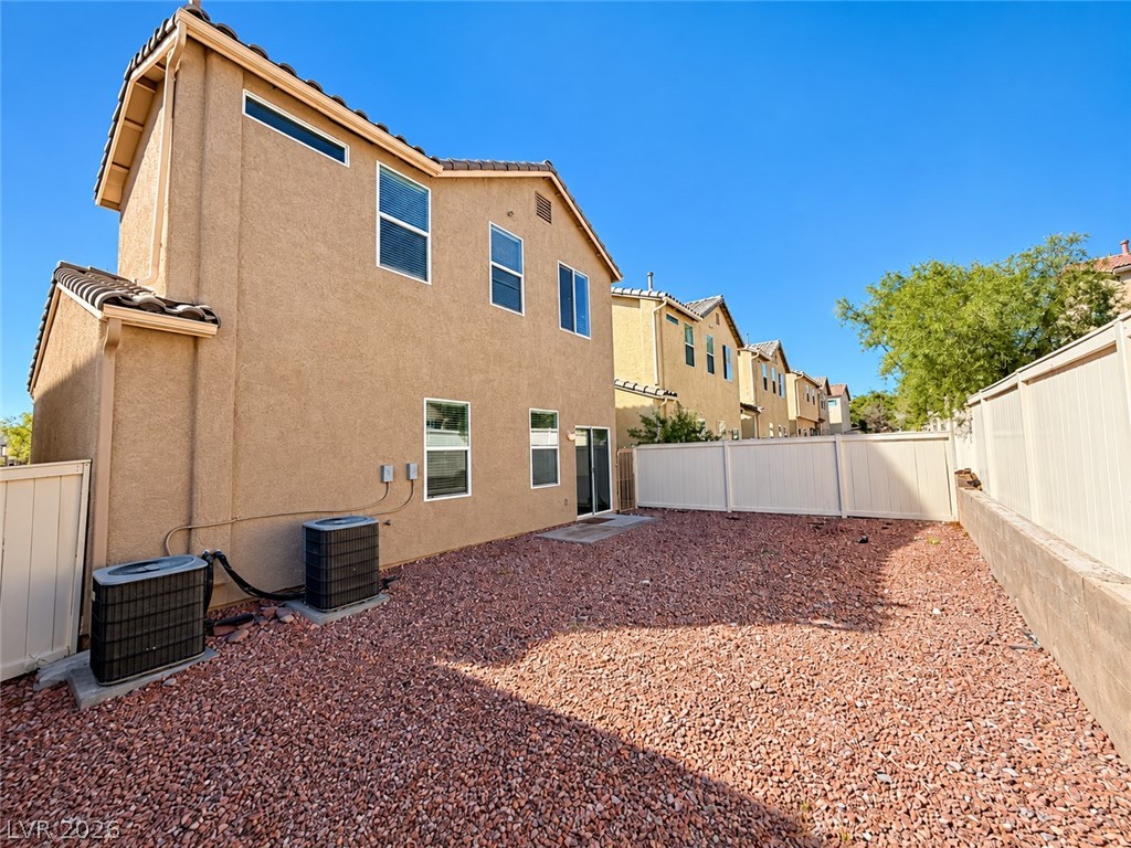 8432 Viansa Loma Avenue Property Photo 17