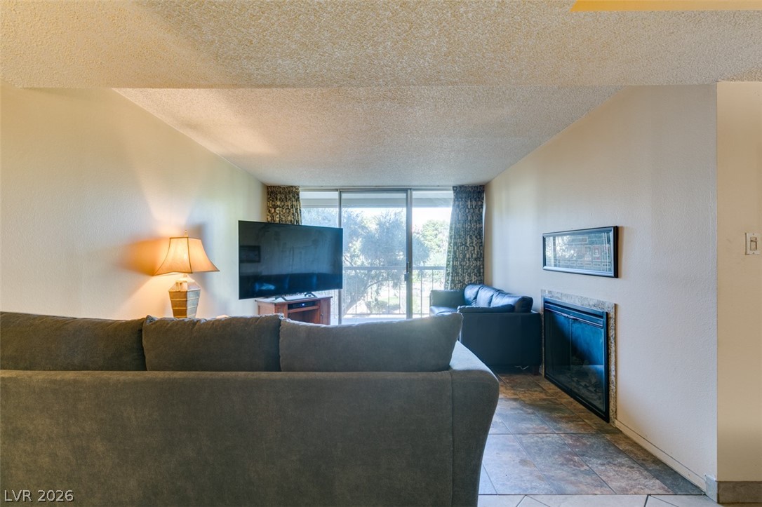 730 South Royal Crest Circle 426 Property Photo 16