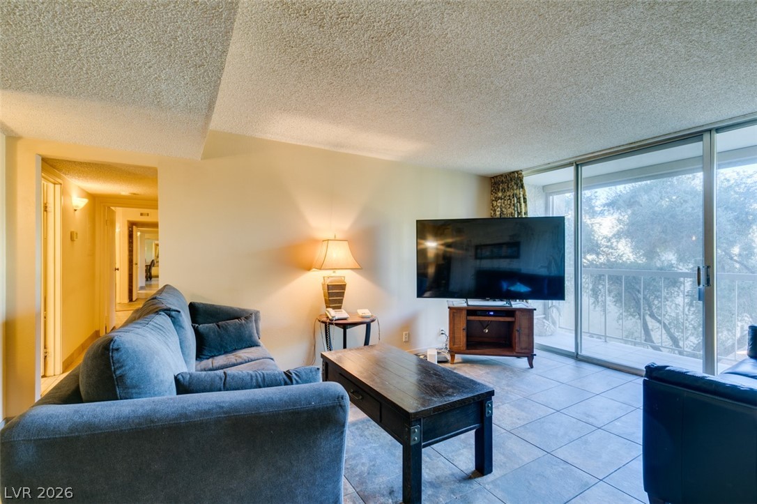730 South Royal Crest Circle 426 Property Photo 18