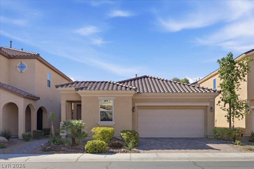 369 Hillhead Court Property Photo 1