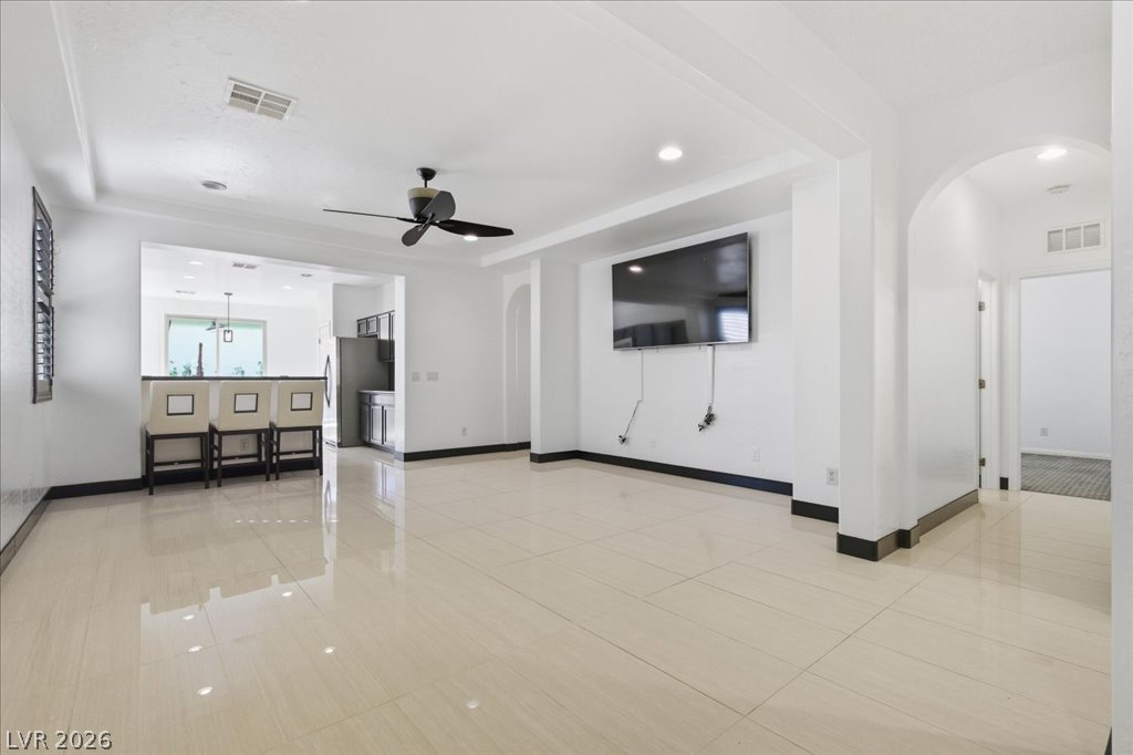 369 Hillhead Court Property Photo 6