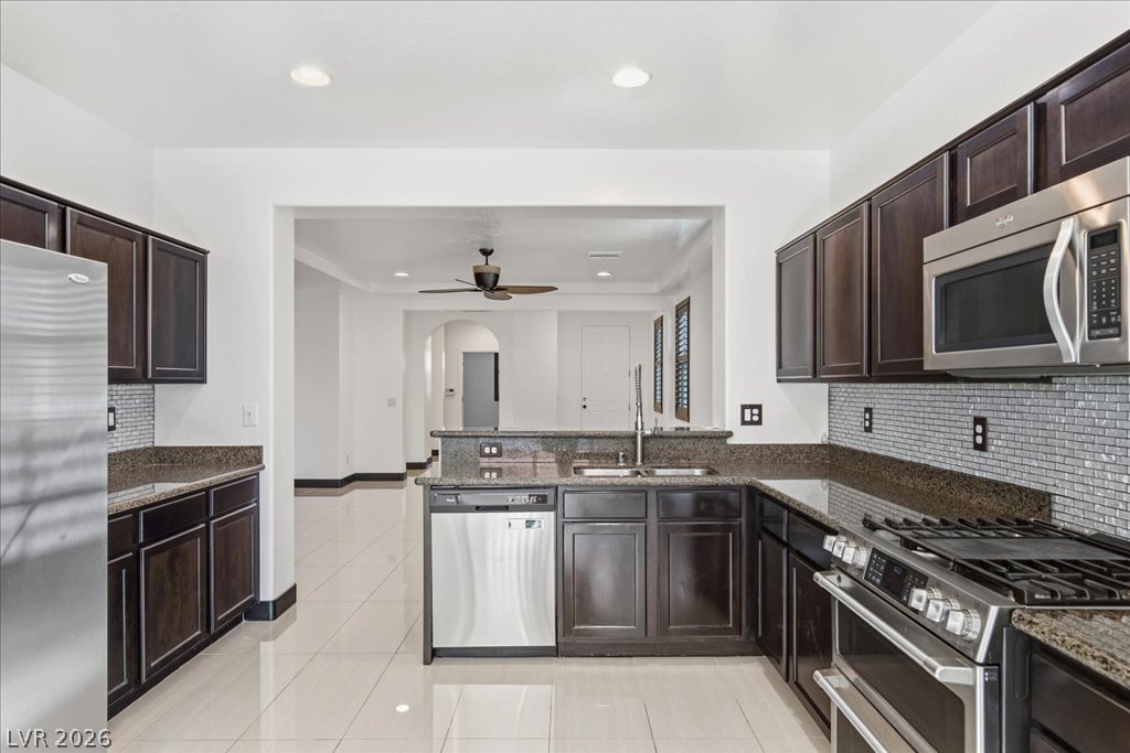 369 Hillhead Court Property Photo 17