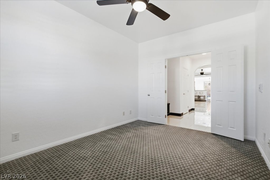 369 Hillhead Court Property Photo 36