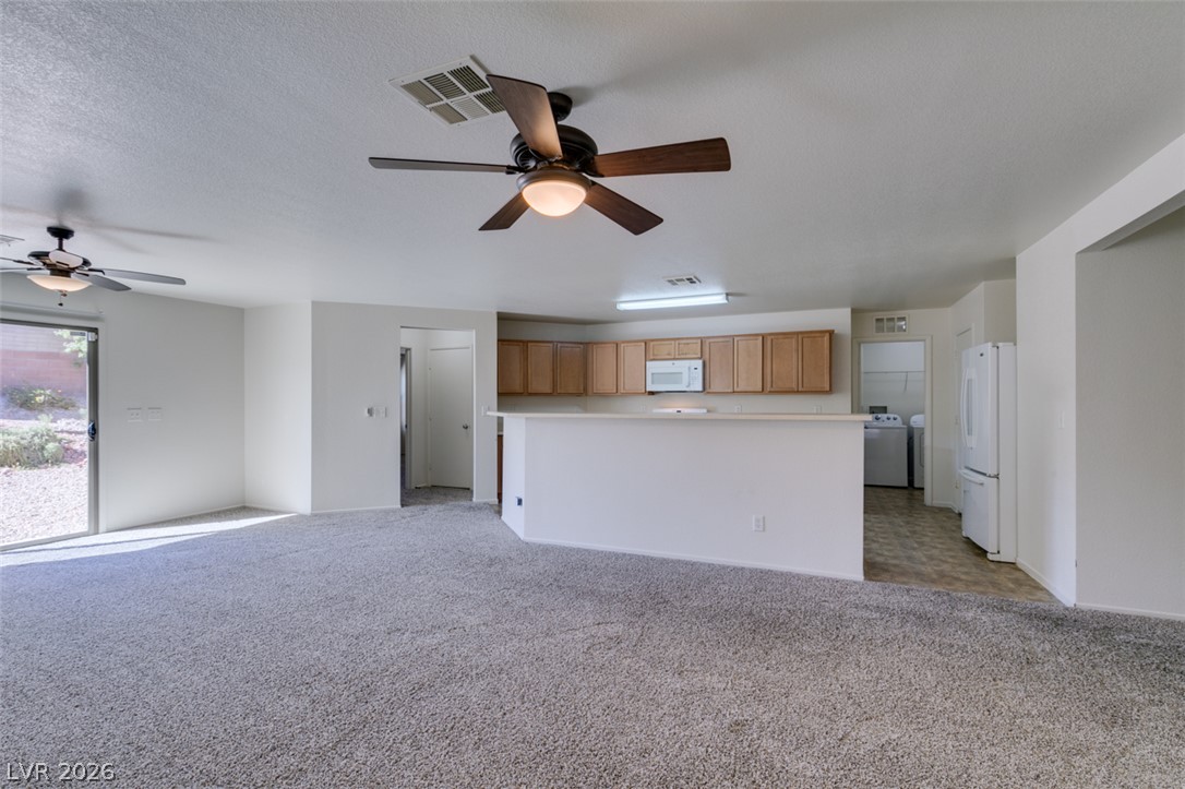 7533 Rivermeade Street Property Photo 7